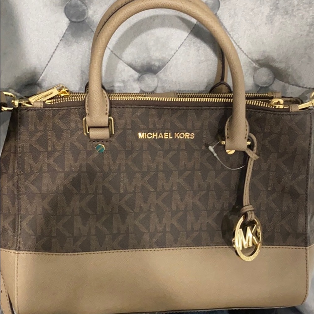 Michael kors purse
